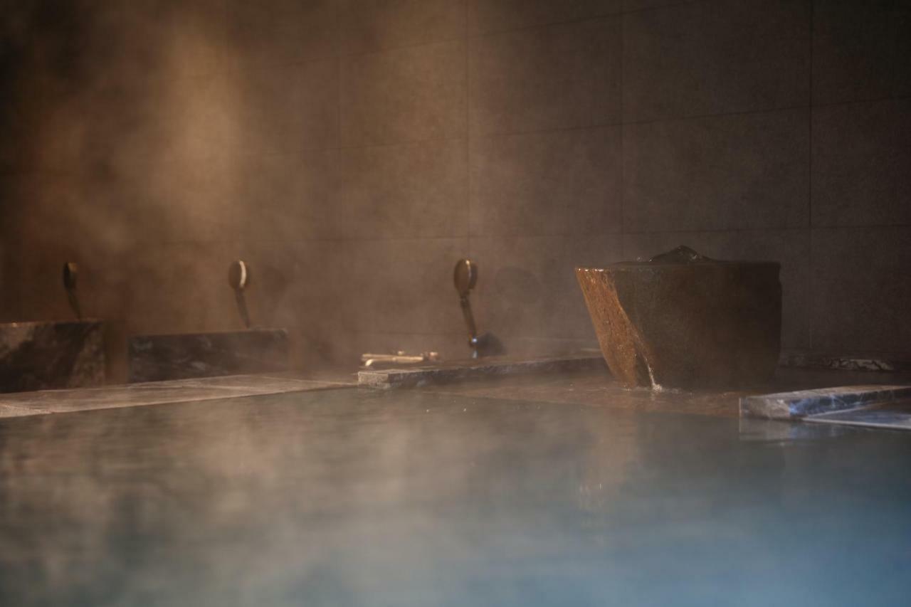 Water House Hotel