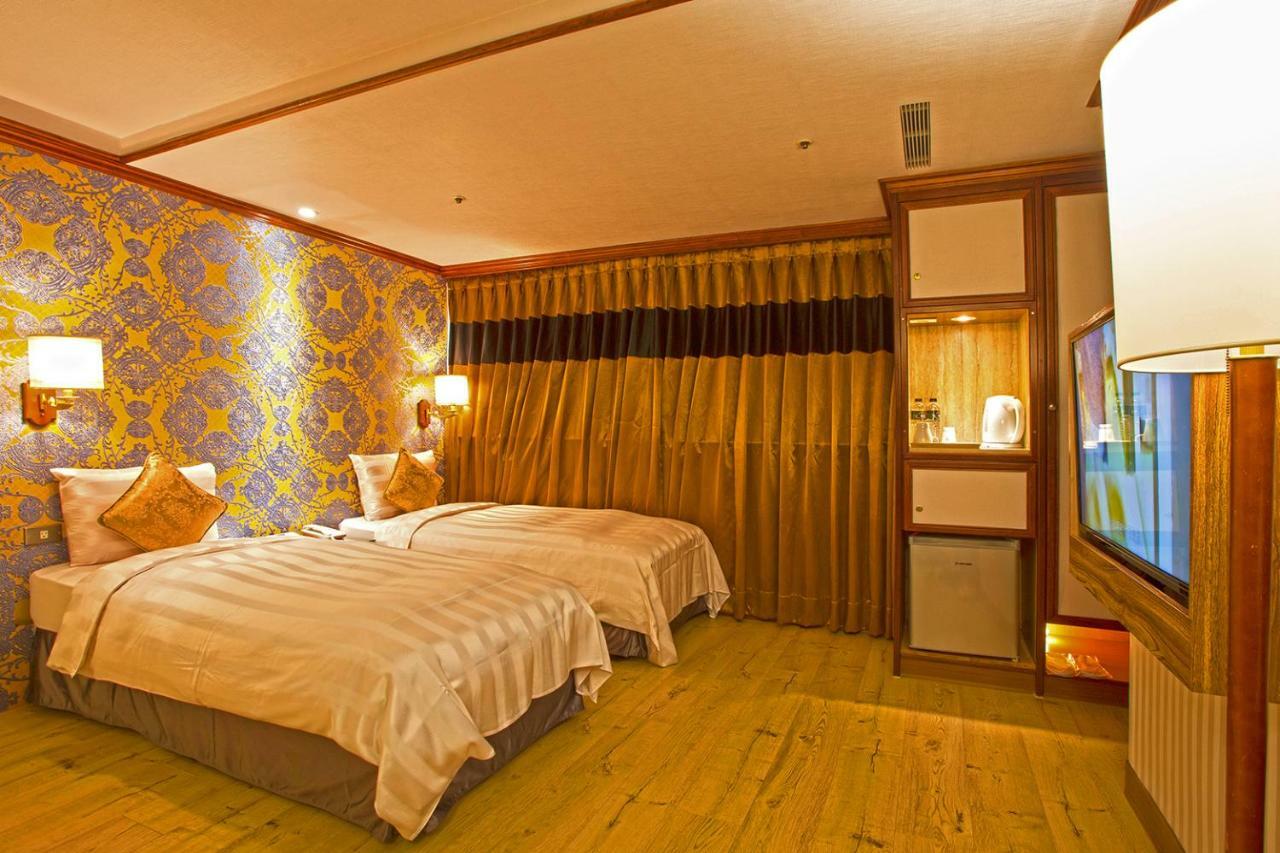 Hotel Silken 3*