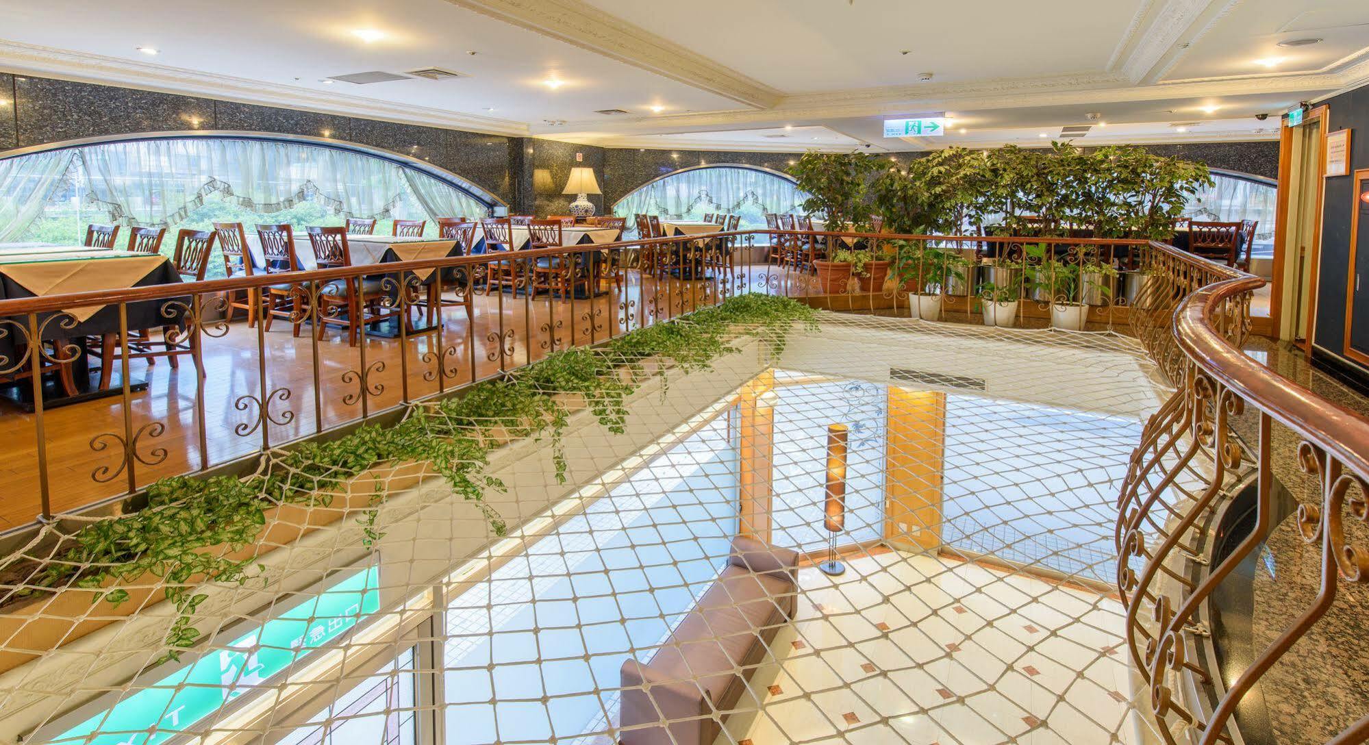 Silken Hotel 3*