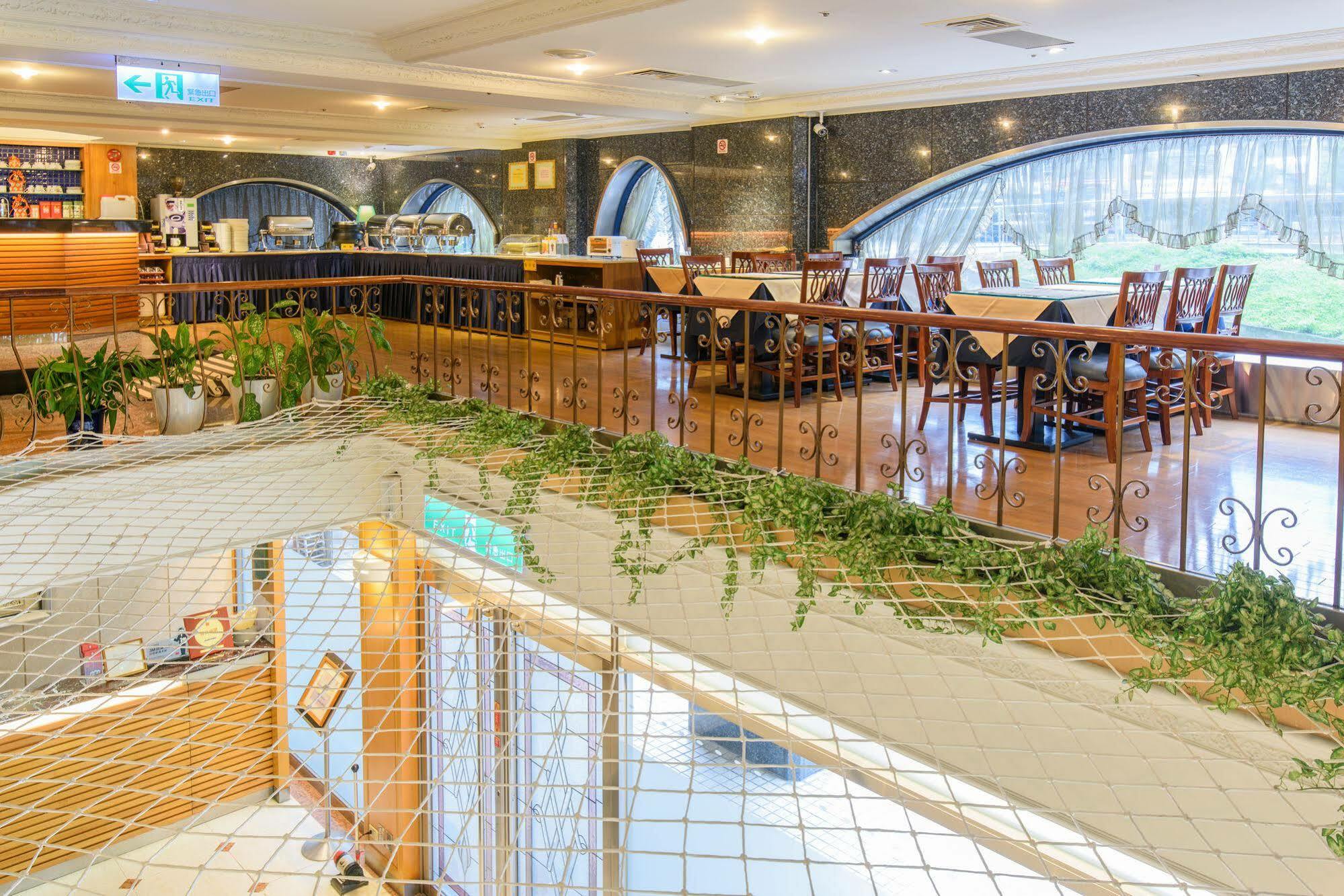 Silken Hotel 3*