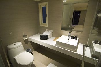 Hotel Via Loft 3*
